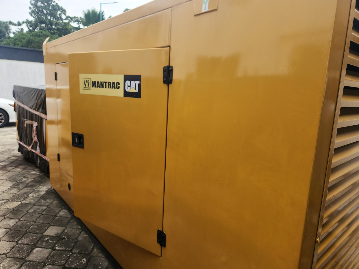 250 kVA Mantrac CAT Diesel Generator